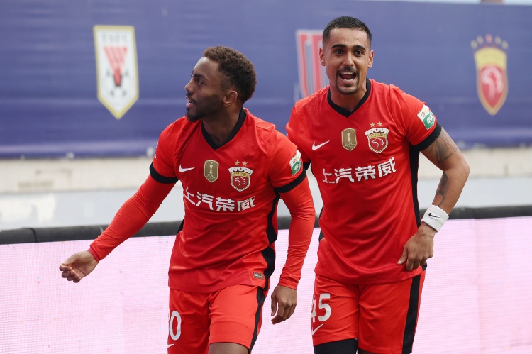 欧足联官方：3个替代方案均被阿足协拒绝，后者提议世界杯后举办