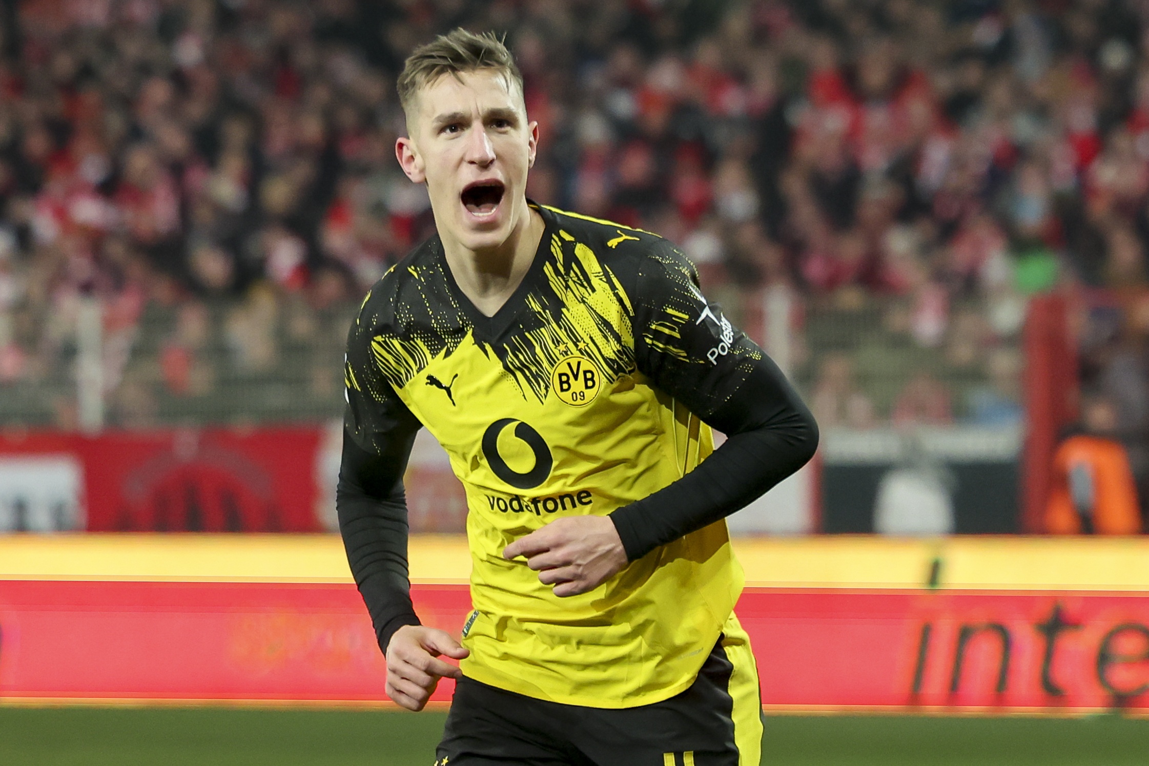 谁最难防？香波特：哈登（哨子）、库里（掩护）、KD（干扰不了）