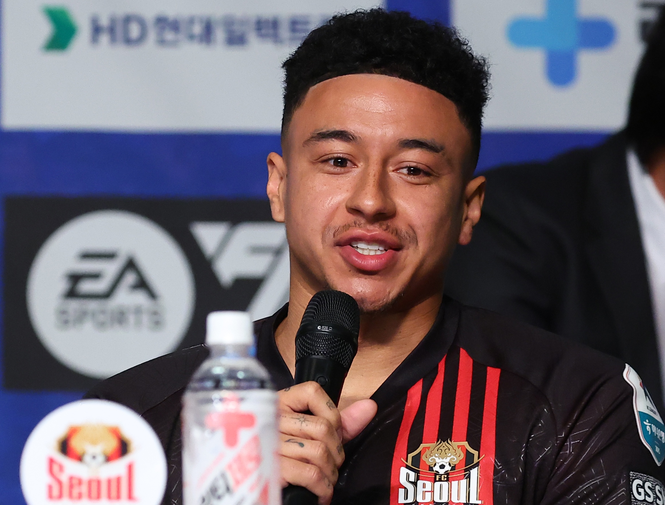 欧足联官方：3个替代方案均被阿足协拒绝，后者提议世界杯后举办